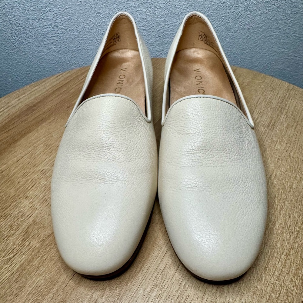 Vionic Willa II Loafer - Picture 4 of 9